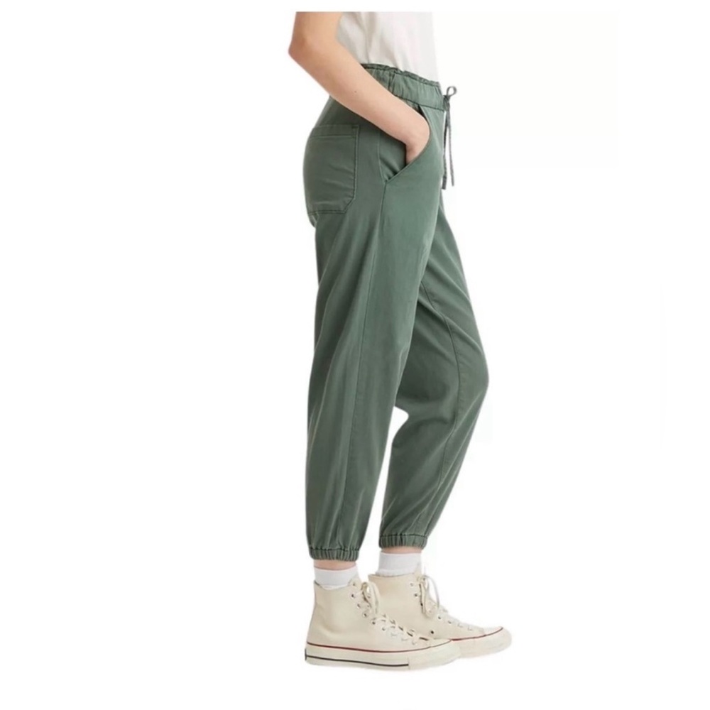 Levi's® Off Duty Jogger Pants